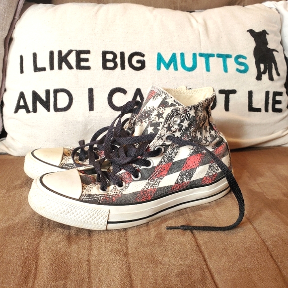 31) CONVERSE Limited Edition 🇺🇸 U.S.A. Flag Hi-Tops Sz. M's 4 W's 6